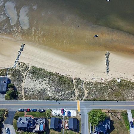 Across From Mayo Beach Walk To Downtown Villa Wellfleet Exterior photo