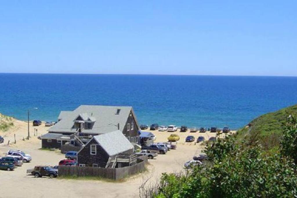 Across From Mayo Beach Walk To Downtown Villa Wellfleet Exterior photo