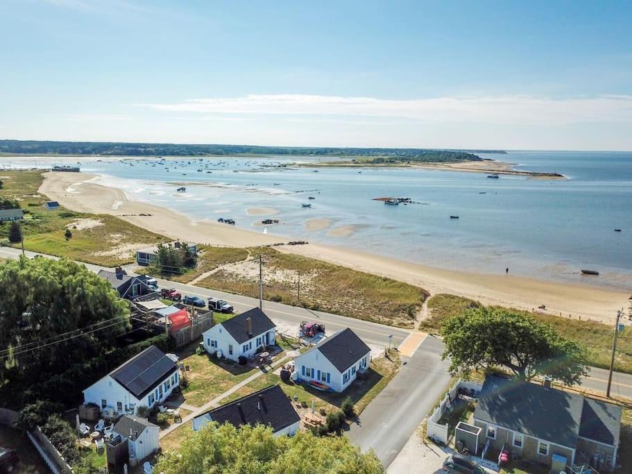 Across From Mayo Beach Walk To Downtown Villa Wellfleet Exterior photo