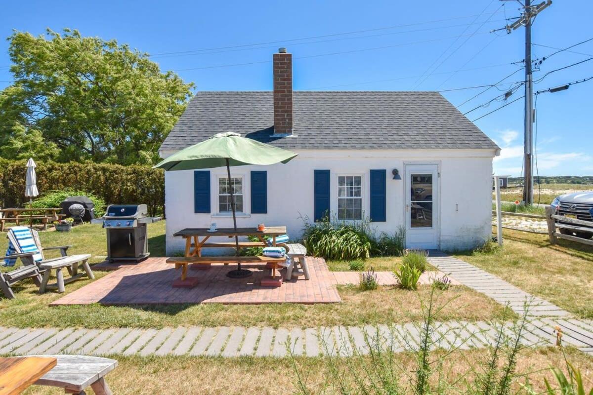 Across From Mayo Beach Walk To Downtown Villa Wellfleet Exterior photo