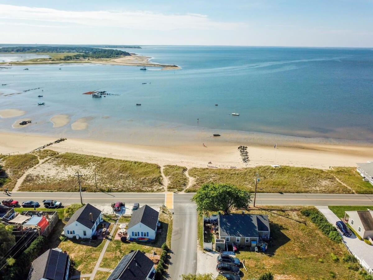 Across From Mayo Beach Walk To Downtown Villa Wellfleet Exterior photo